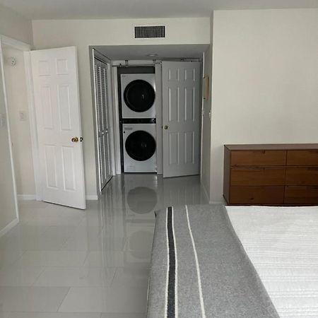 Great Location With Lake View North North Naples Екстериор снимка
