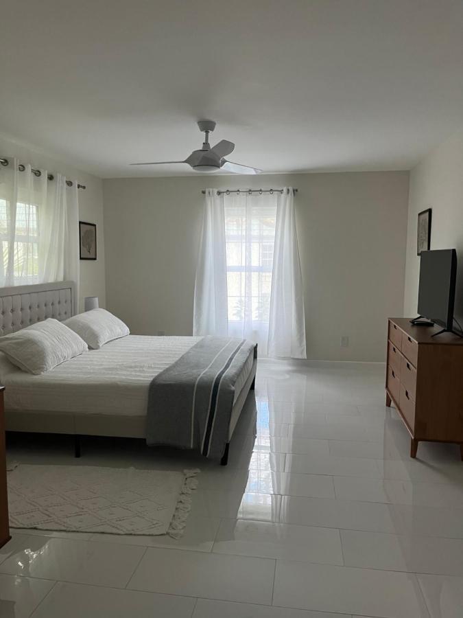 Great Location With Lake View North North Naples Екстериор снимка